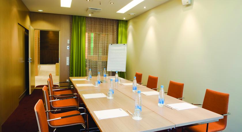 Cosmos Saint-Petersburg Pulkovskaya Hotel, a member of Radisson Individuals