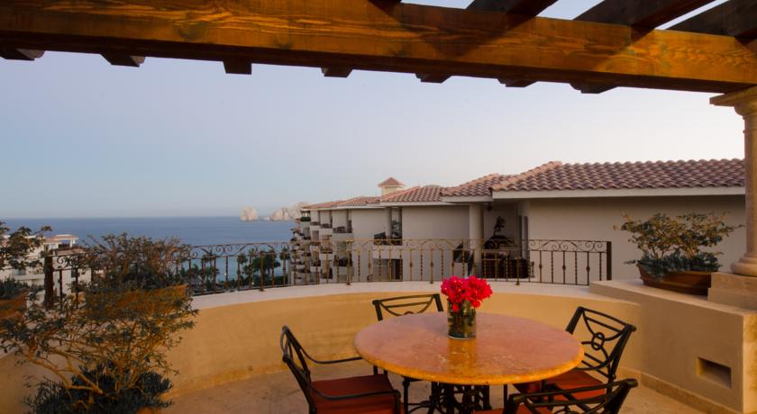 Villa La Estancia Beach Resort & Spa