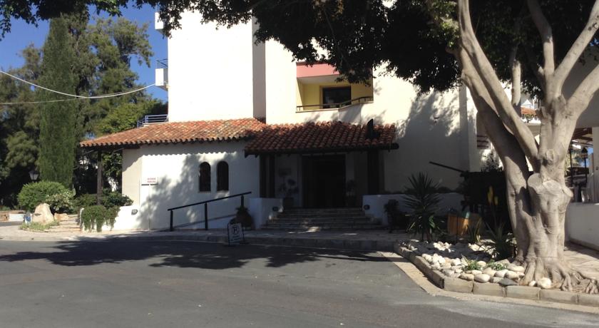 Paphos Gardens Holiday Resort