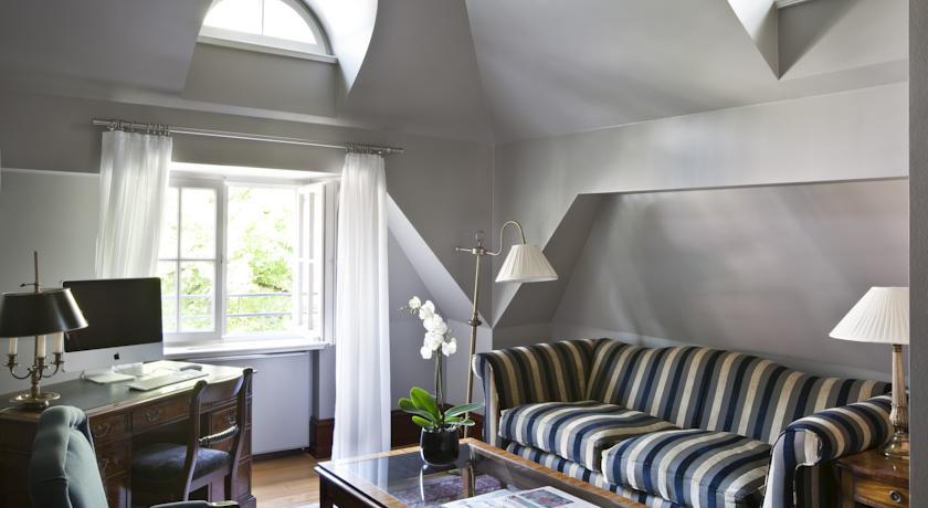 Schlosshotel Berlin By Patrick Hellmann