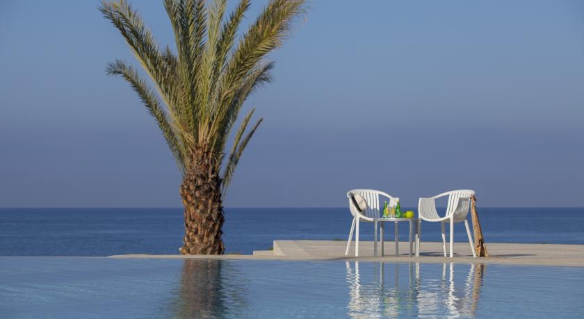 King Evelthon Beach Hotel & Resort