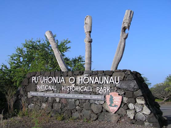 Pu'uhonua O Honaunau National Historical Park