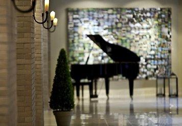 Renaissance New Orleans Arts Warehouse District Hotel