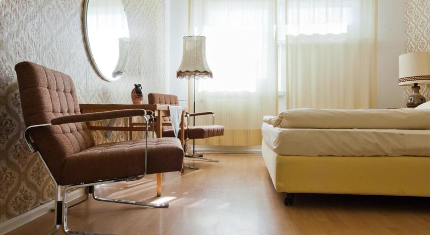 Ostel - GDR The Hostel