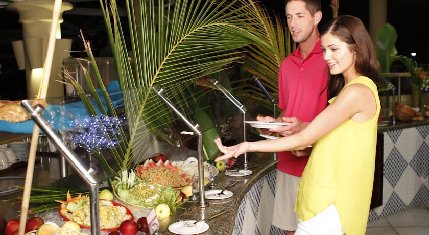 Jewel Runaway Bay Beach Resort & Waterpark