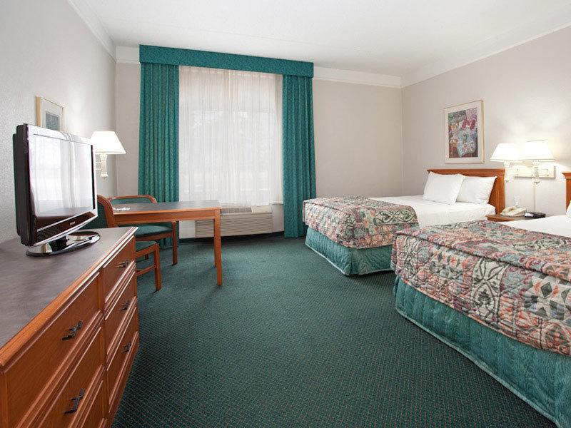 La Quinta Inn & Suites by Wyndham Denver Southwest Lakewood