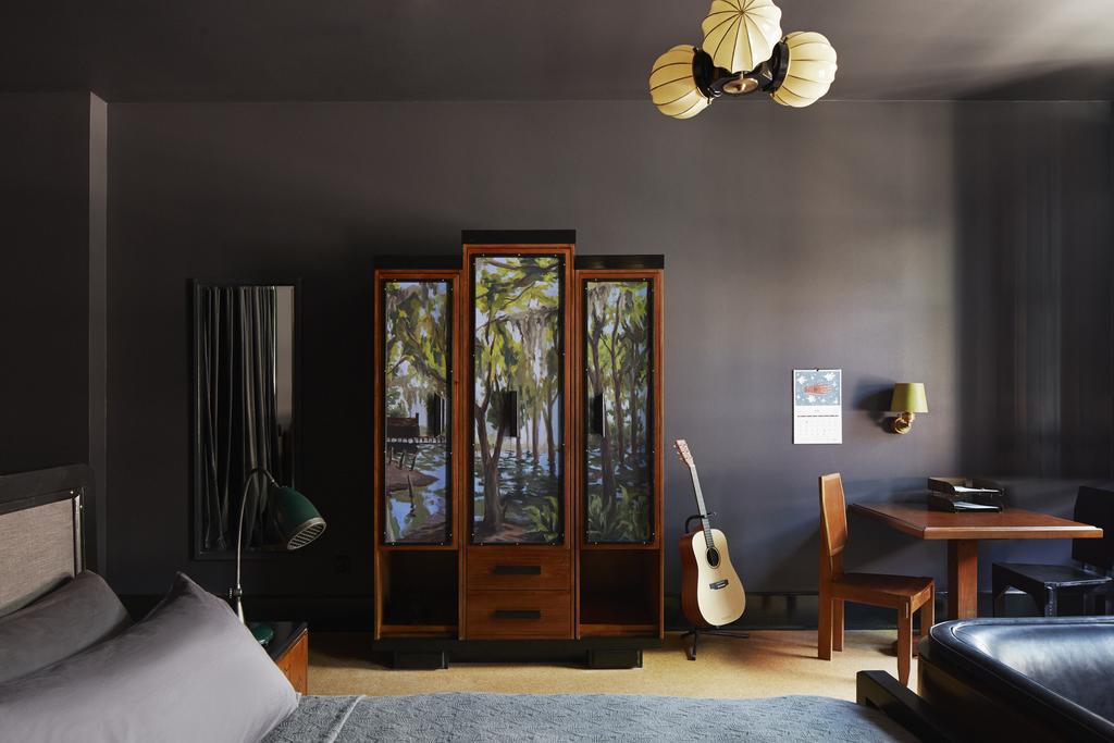 The Barnett - JDV by Hyatt