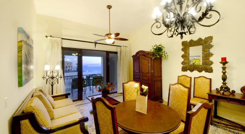 Hacienda Encantada Resort & Residences