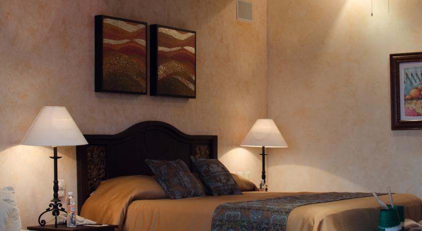 Villa La Estancia Beach Resort & Spa