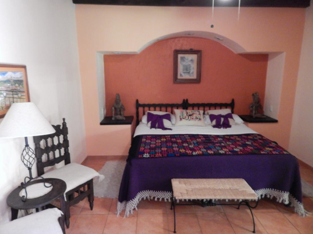 Casa Mia Suites Apartments