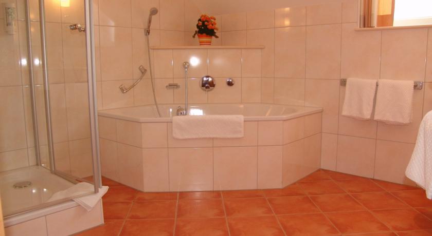 Hotel Kriemhild Am Hirschgarten