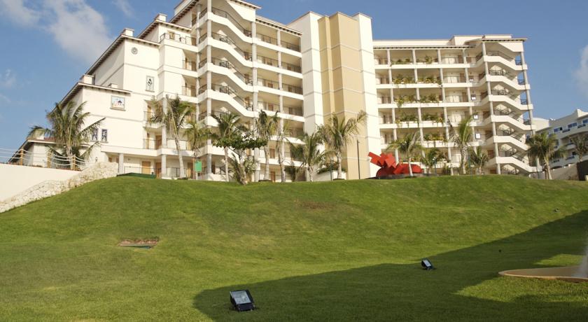 Grand Park Royal Cancun