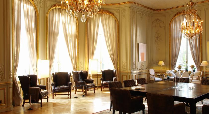 Schlosshotel Berlin By Patrick Hellmann