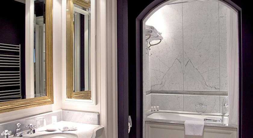 Schlosshotel Berlin By Patrick Hellmann