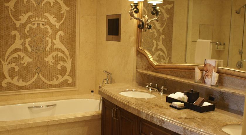 The Maybourne Beverly Hills