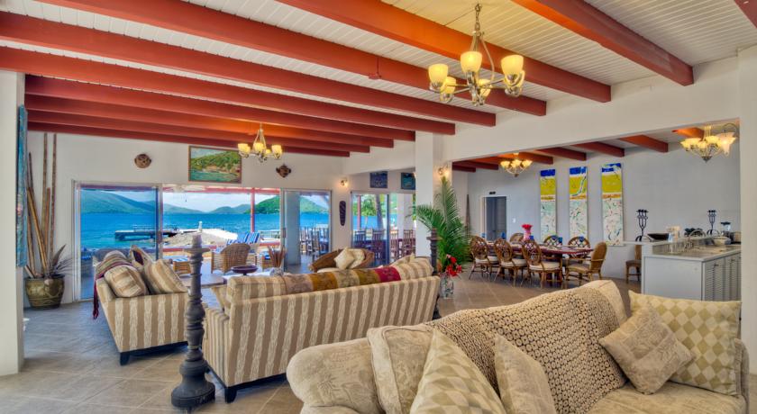 Fort Recovery Beachfront Villa & Suites