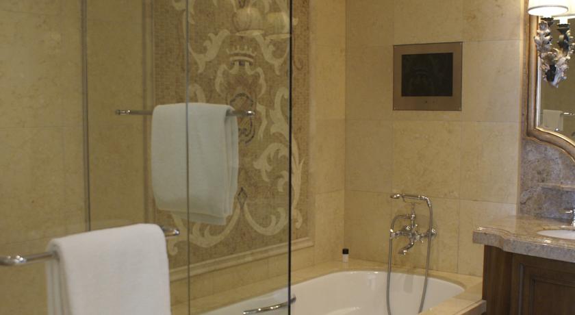 The Maybourne Beverly Hills