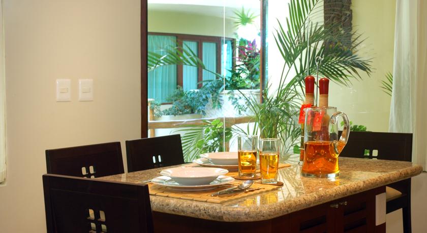 Maya Villa Condo Hotel & Beach Club