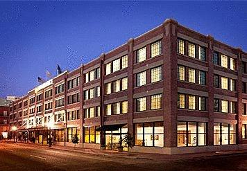 Renaissance New Orleans Arts Warehouse District Hotel