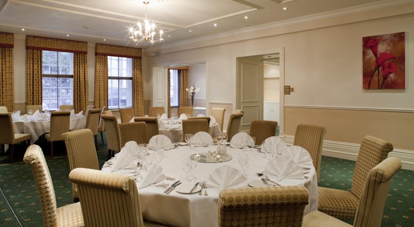 Mercure Salisbury White Hart Hotel & Apartments