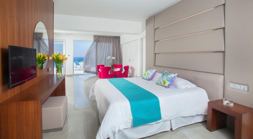 King Evelthon Beach Hotel & Resort