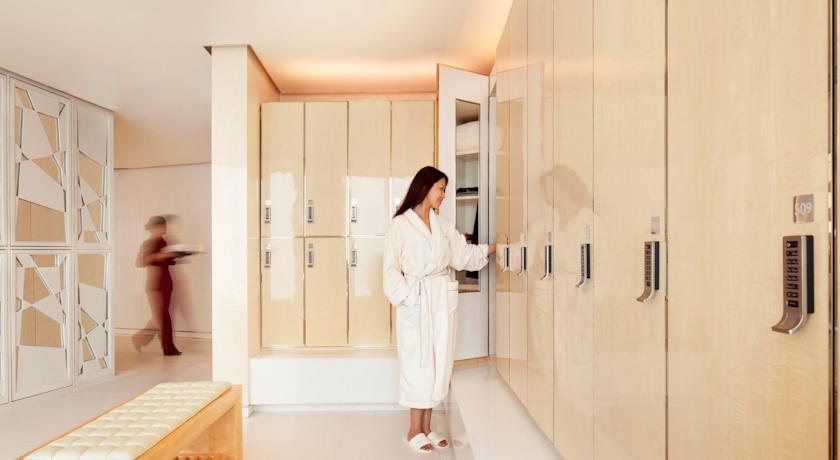 The Ritz-Carlton Shanghai, Pudong