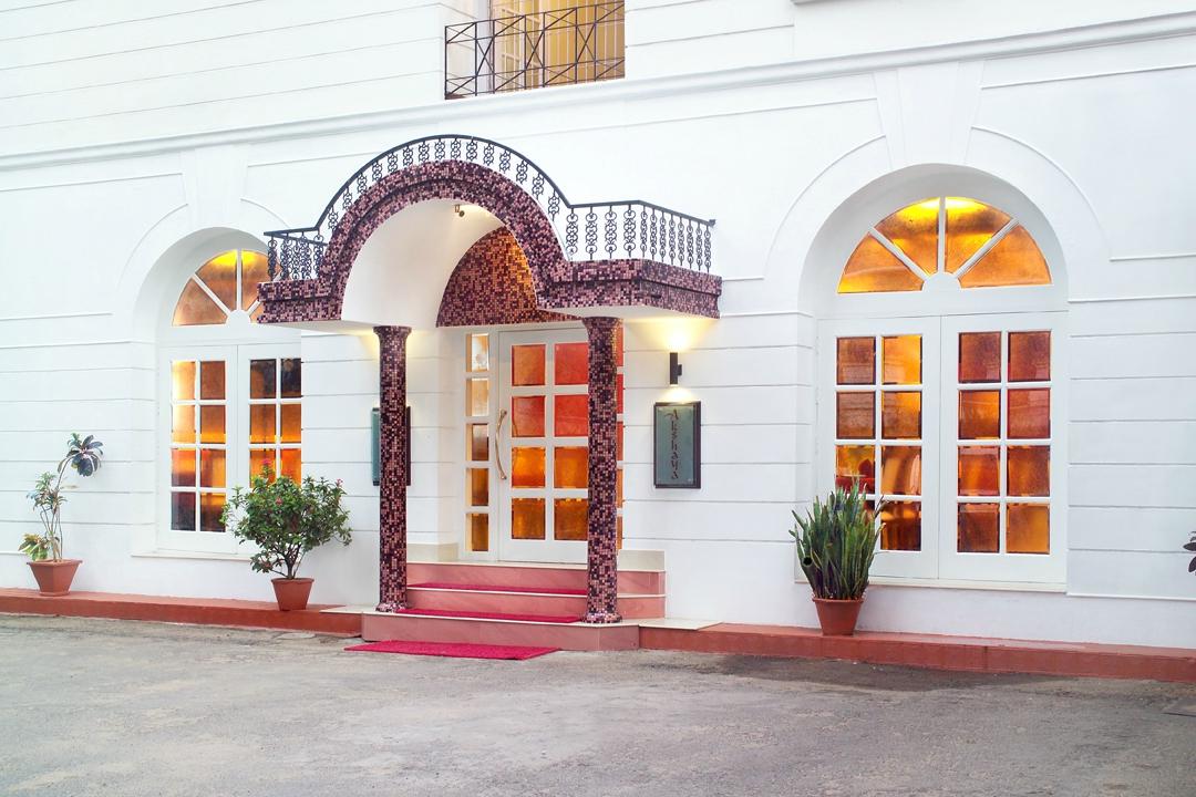 Hotel Luciya Palace
