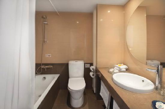 Louis Phaethon Beach