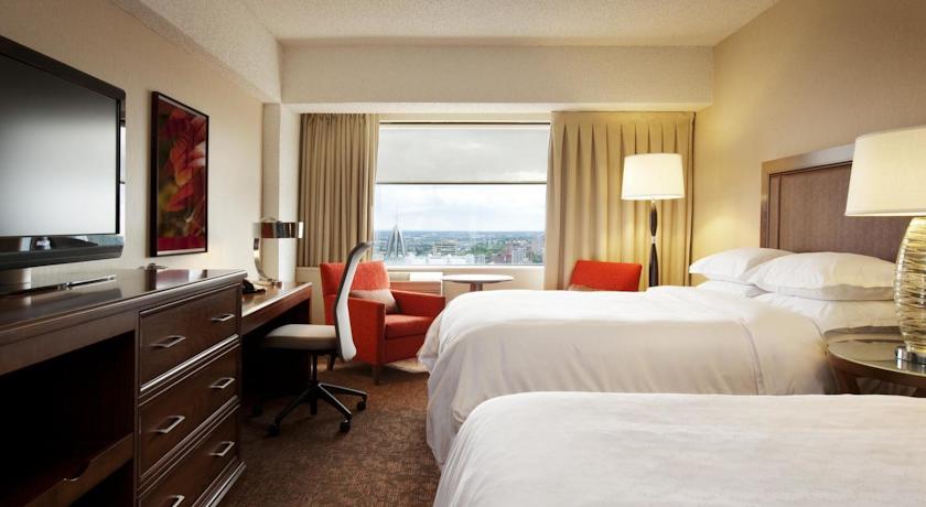 Le Centre Sheraton Montreal Hotel