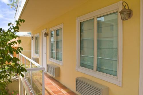 Coral Princess Hotel