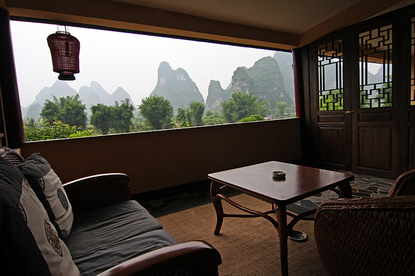 Yangshuo Mountain Retreat