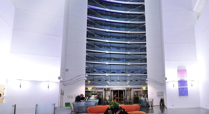 voco St. David's Cardiff, an IHG Hotel