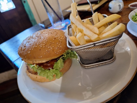 Cricket Club Cafe