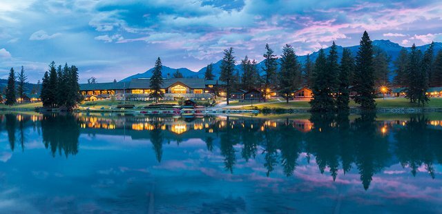 Fairmont Jasper Park Lodge