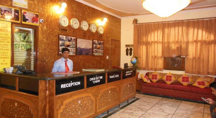 Hotel Taj Plaza