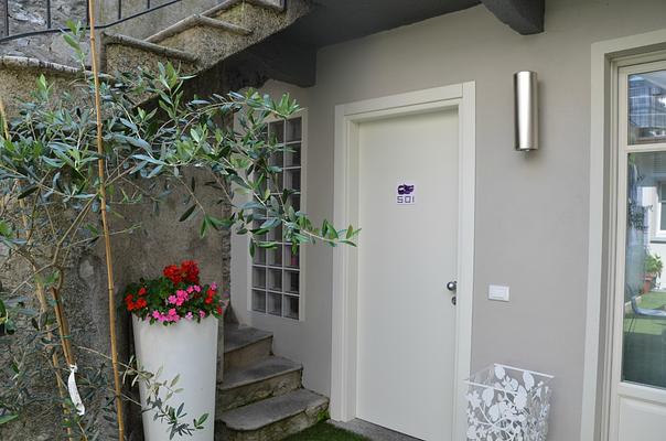 Avenue Hotel