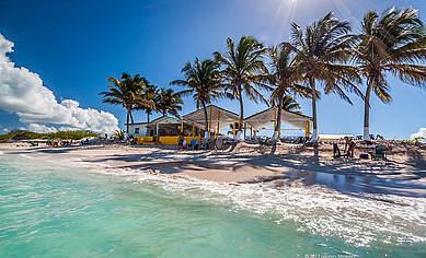 Cow Wreck Beach Bar