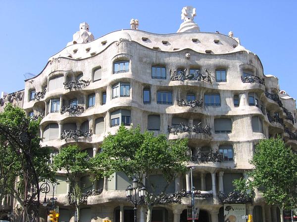 Architecture guide to Barcelona