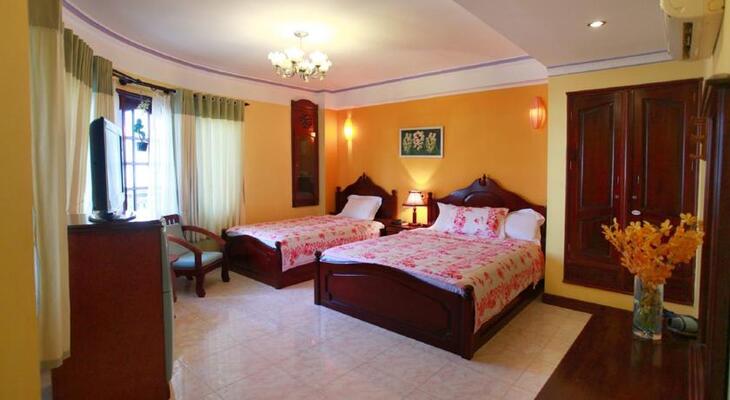 La Suisse Hotel