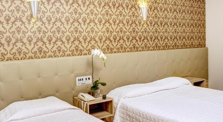 Curitiba Palace Hotel