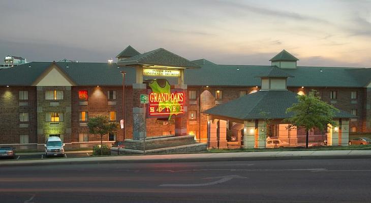 Grand Oaks Hotel