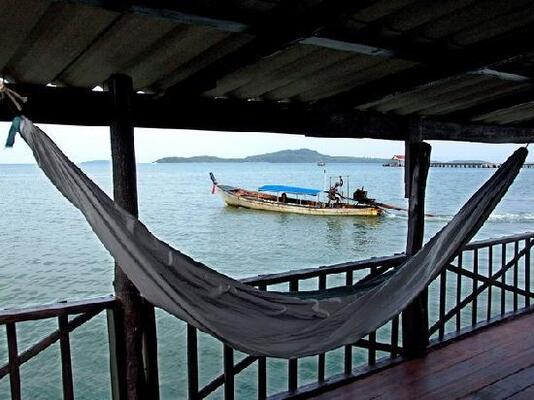 Mango Guesthouse + Villas
