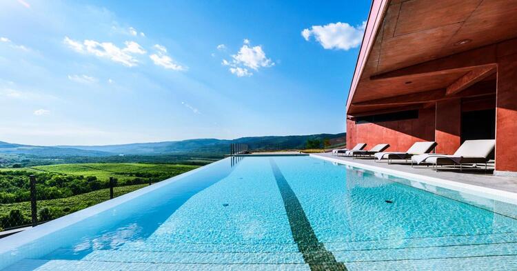 Roxanich Winery & Design Hotel