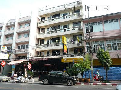 New Merry V Guesthouse