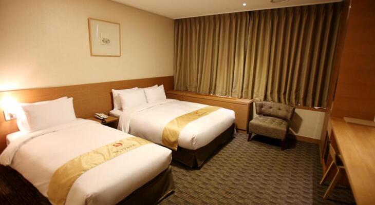 Hotel Skypark Central Myeongdong
