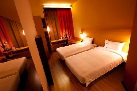 Ibis Singapore Novena