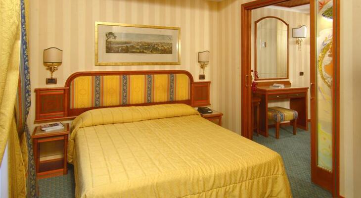 Hotel Regno
