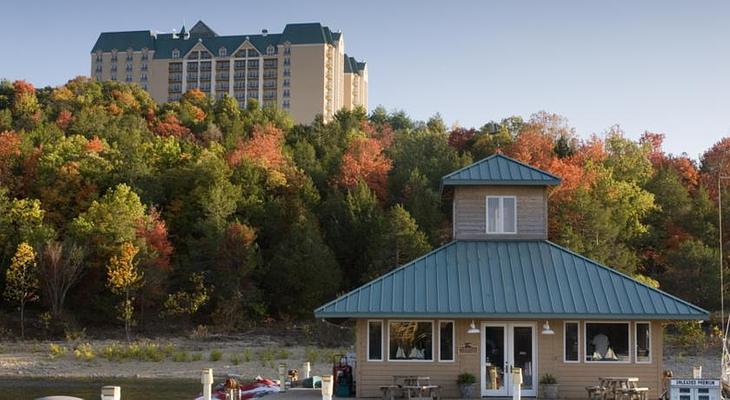 Chateau on the Lake Resort Spa & Convention Center