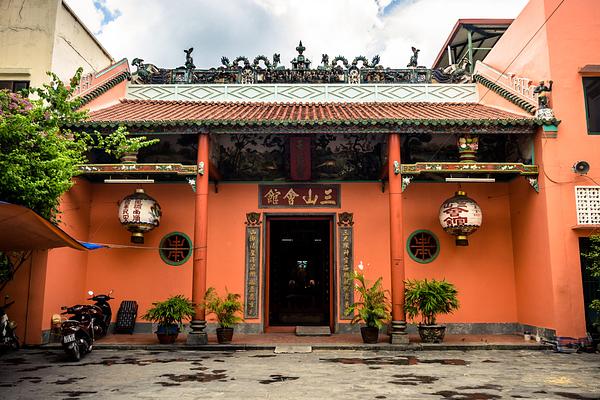 Tam Son Hoi Quan Pagoda