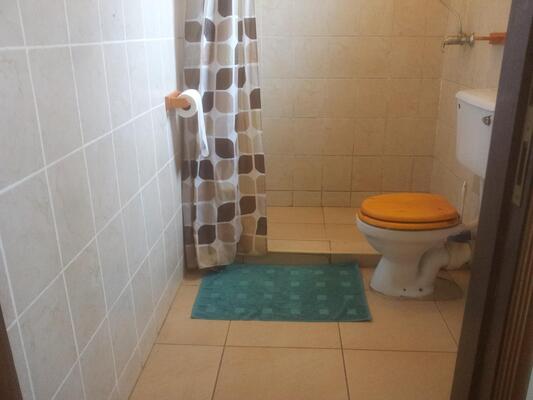 Airport Guesthouse Entebbe